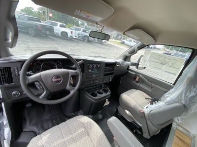 2025 GMC Savana Cutaway 3500 1WT