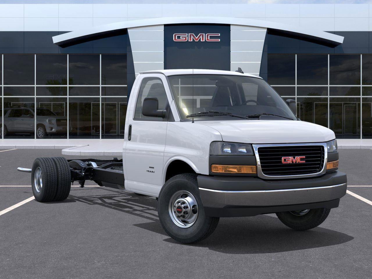 2025 GMC Savana Cutaway 3500 1WT