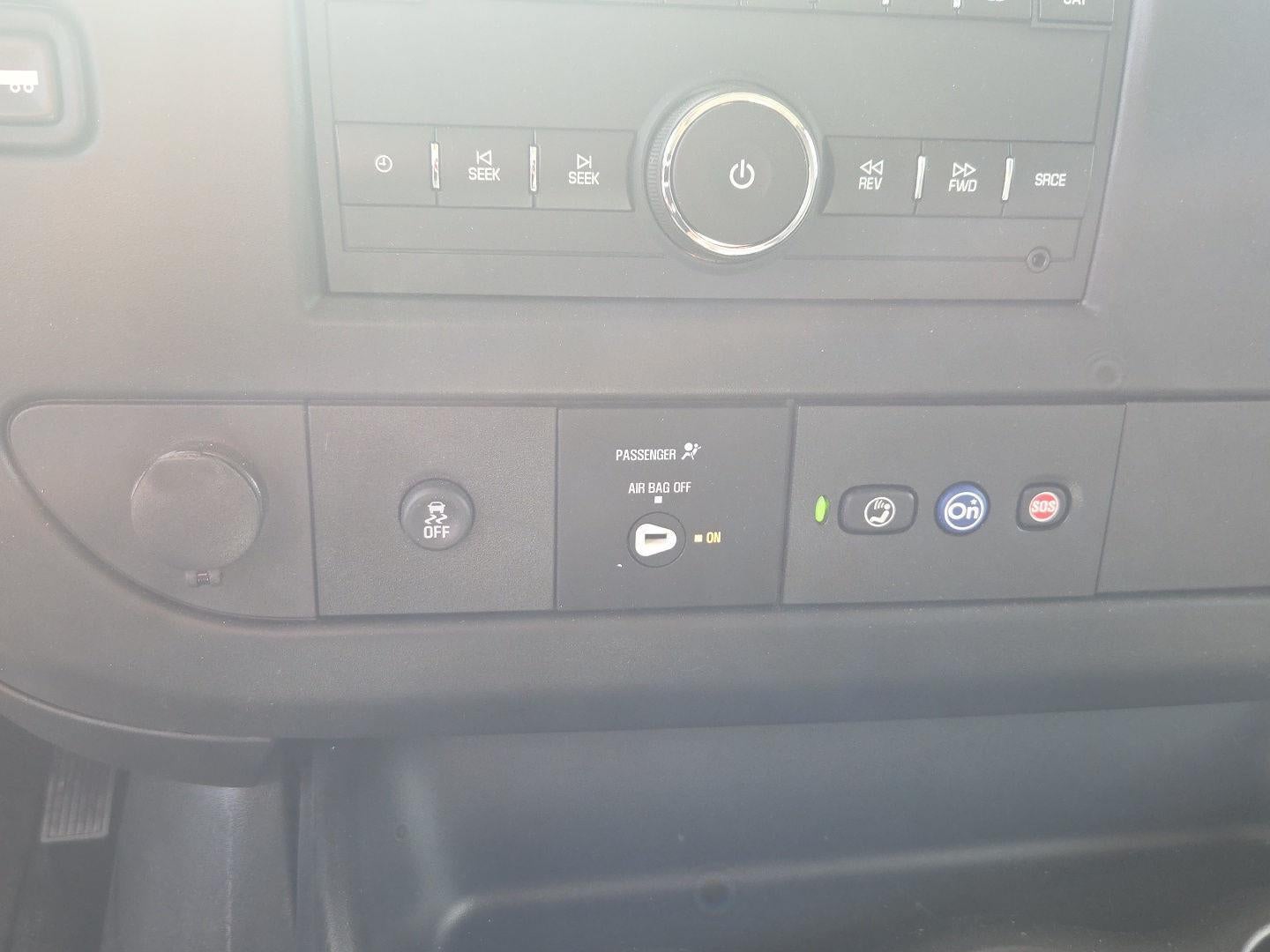 2025 GMC Savana Cutaway 3500 1WT