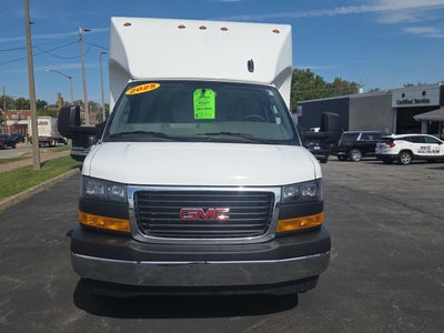 2025 GMC Savana Cutaway 3500 1WT