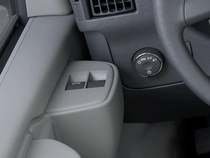 2025 GMC Savana Cutaway 3500 1WT