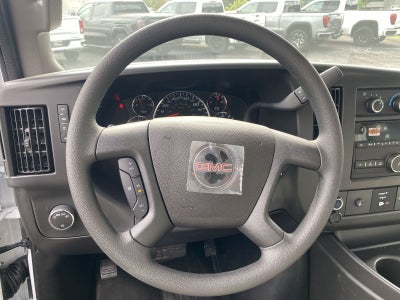 2025 GMC Savana Cutaway 3500 1WT