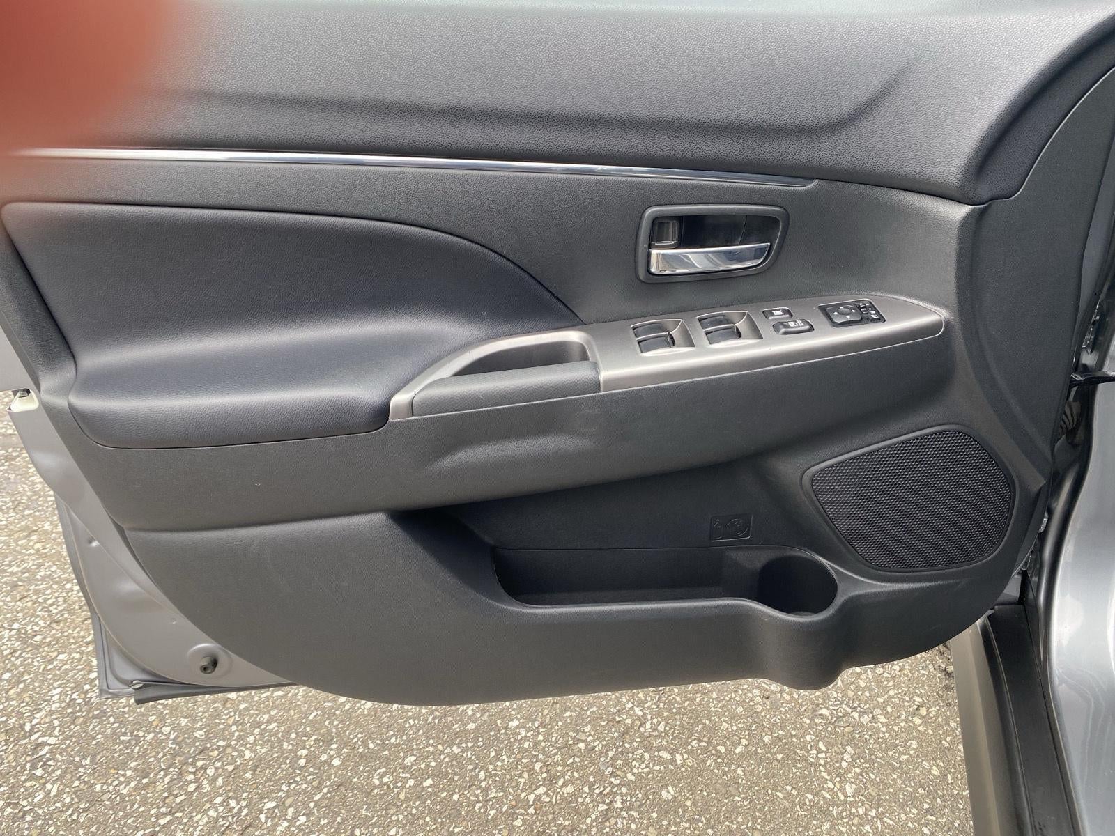 2024 Mitsubishi Outlander Sport S