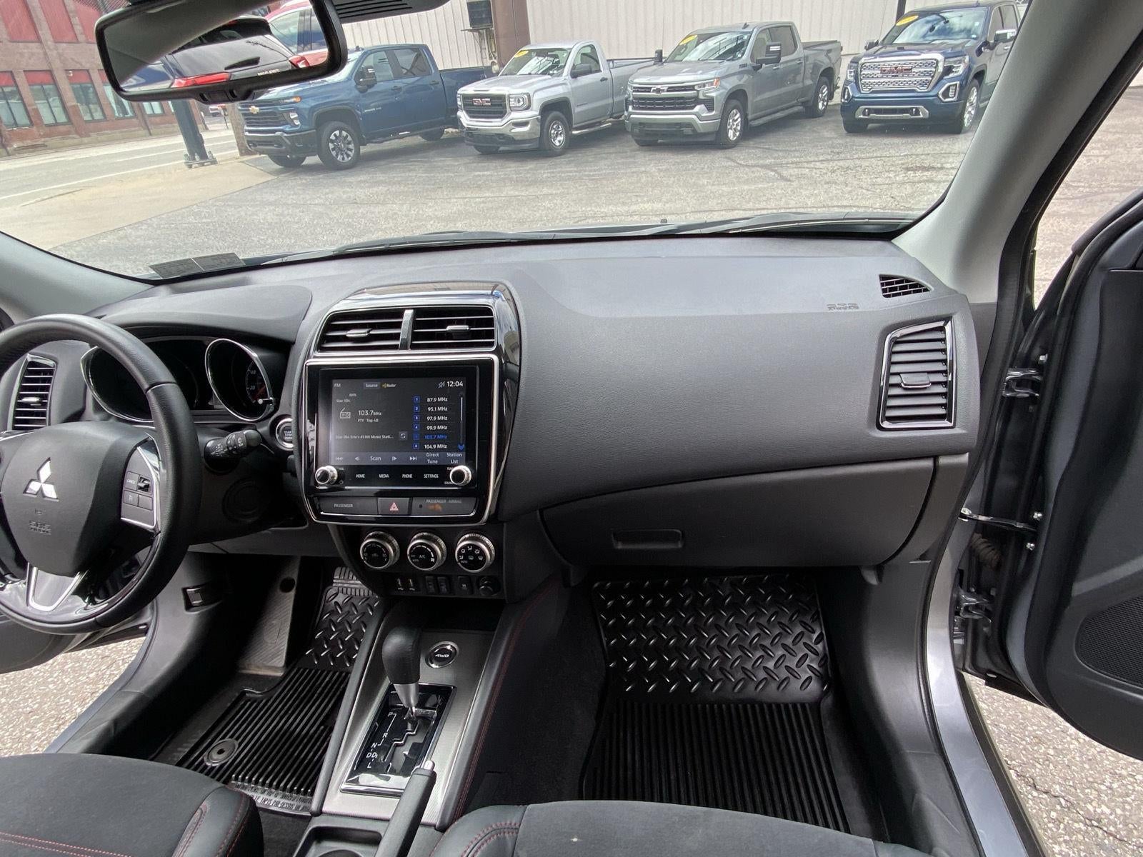 2024 Mitsubishi Outlander Sport S