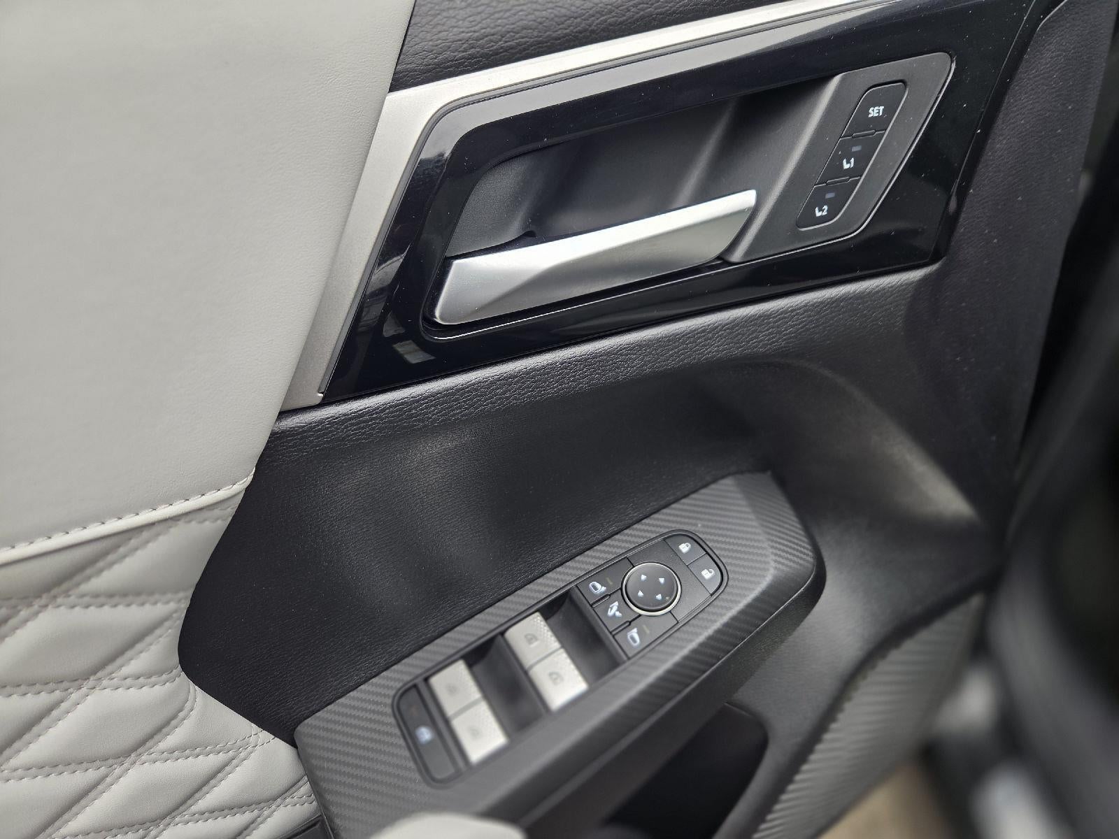 2024 Mitsubishi Outlander SEL Platinum Edition S-AWC