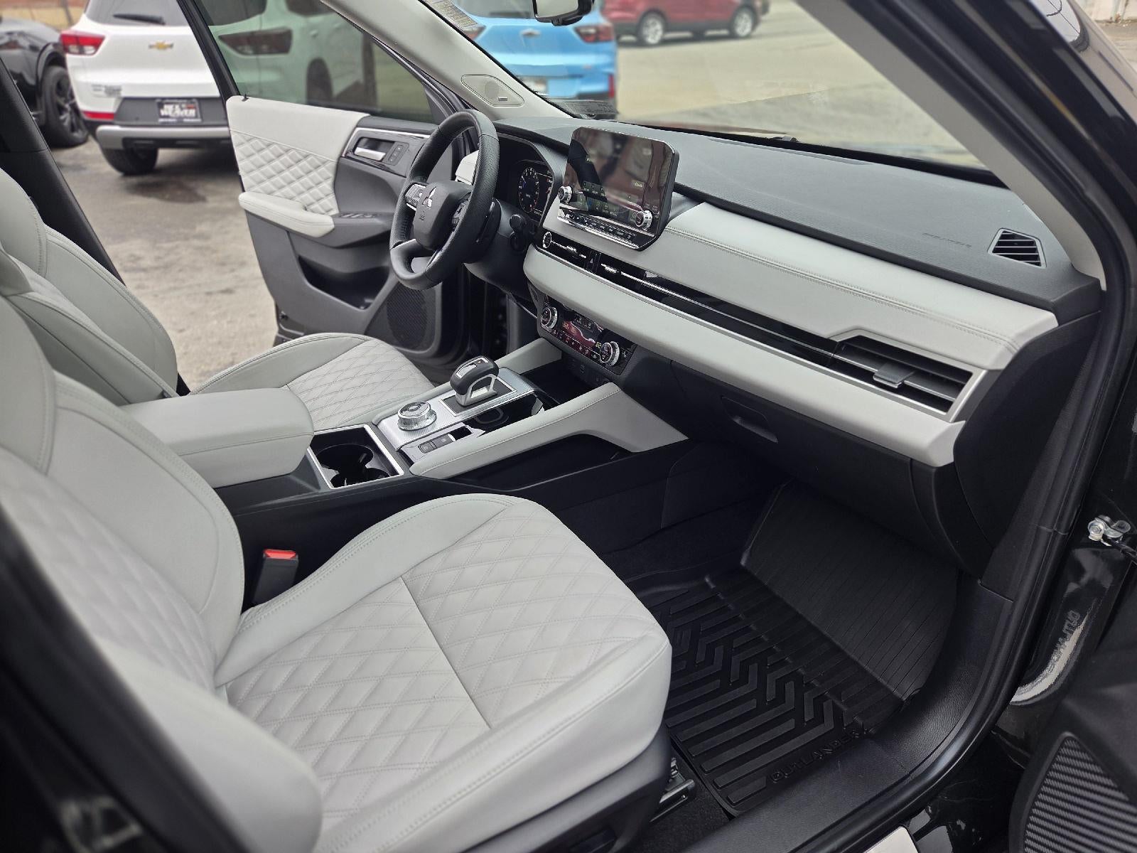 2024 Mitsubishi Outlander SEL Platinum Edition S-AWC