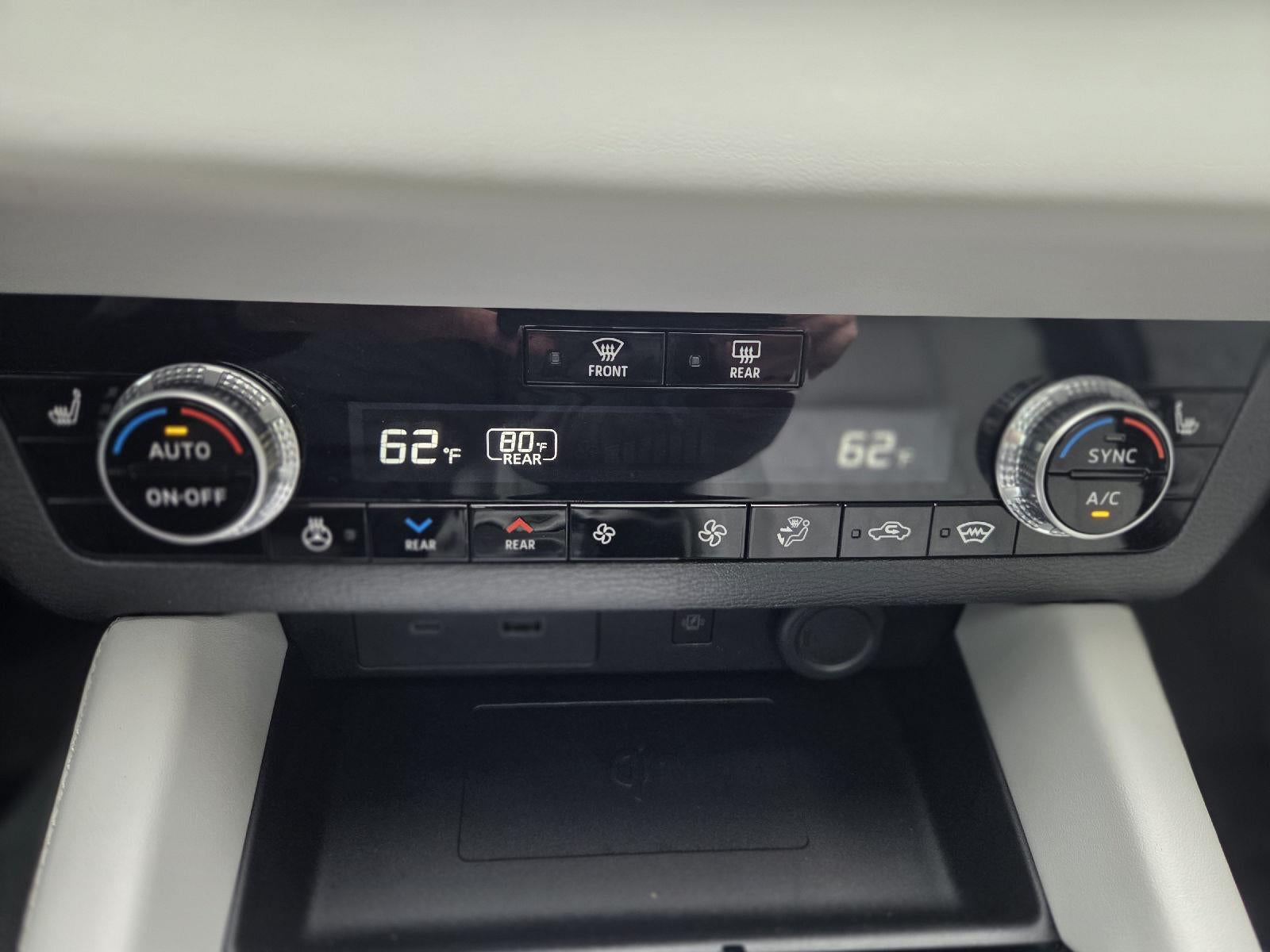 2024 Mitsubishi Outlander SEL Platinum Edition S-AWC