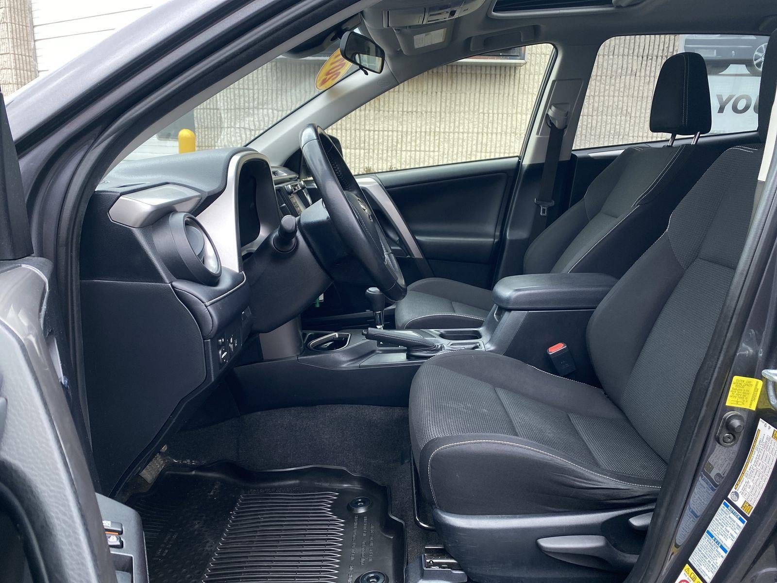 2017 Toyota RAV4 XLE