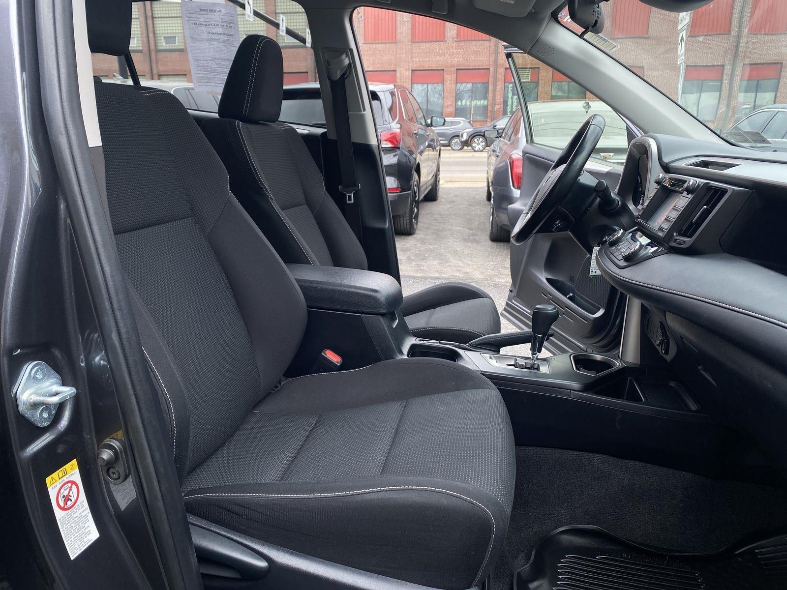 2017 Toyota RAV4 XLE