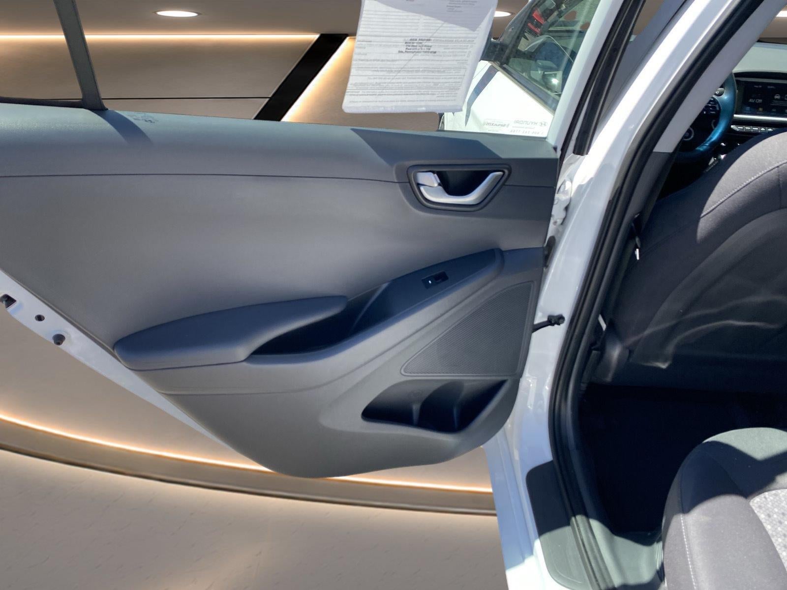 2017 Hyundai Ioniq Hybrid SEL