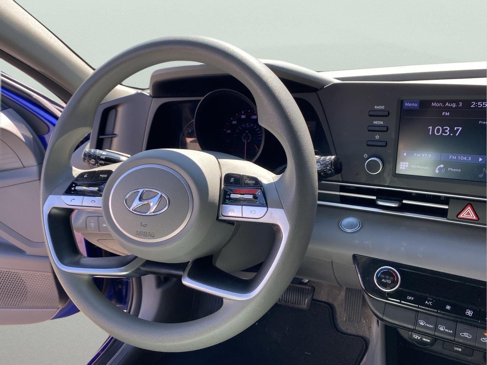2022 Hyundai Elantra SEL