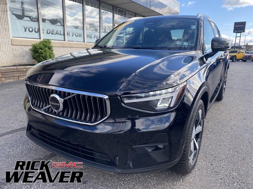 2024 Volvo XC40 Plus Bright Theme