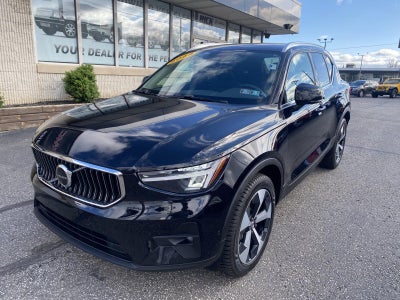 2024 Volvo XC40 Plus Bright Theme