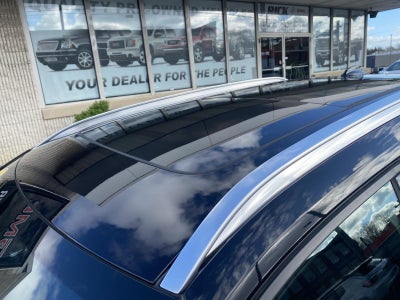 2024 Volvo XC40 Plus Bright Theme