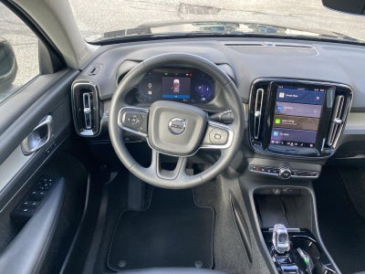 2024 Volvo XC40 Plus Bright Theme