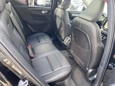 2024 Volvo XC40 Plus Bright Theme