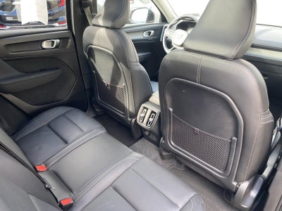 2024 Volvo XC40 Plus Bright Theme