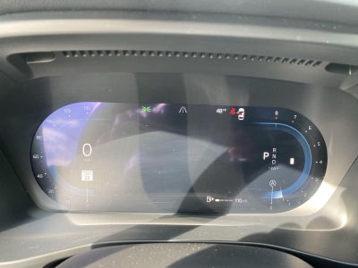 2024 Volvo XC40 Plus Bright Theme