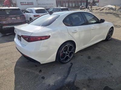 2022 Alfa Romeo Giulia Veloce AWD