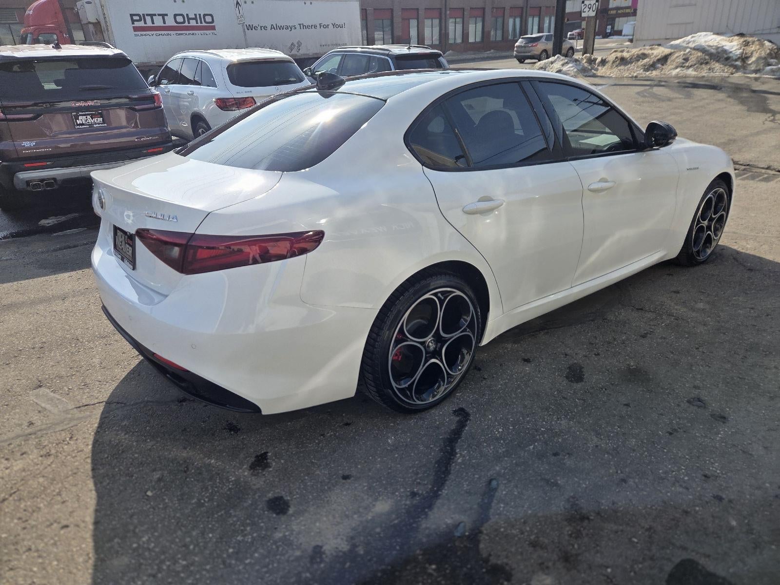 2022 Alfa Romeo Giulia Veloce AWD