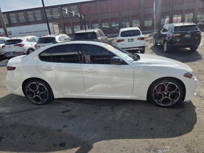 2022 Alfa Romeo Giulia Veloce AWD