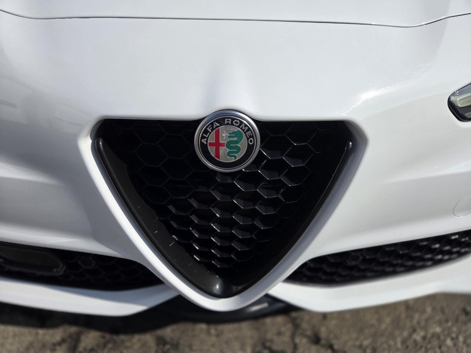 2022 Alfa Romeo Giulia Veloce AWD