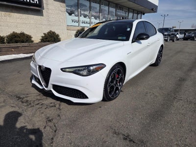 2022 Alfa Romeo Giulia Veloce AWD
