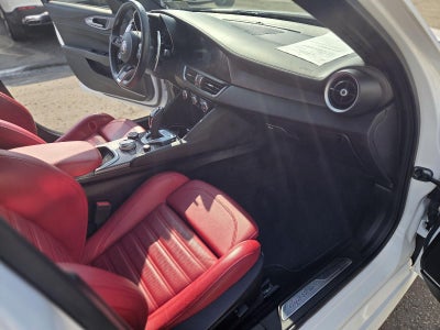 2022 Alfa Romeo Giulia Veloce AWD