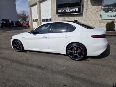 2022 Alfa Romeo Giulia Veloce AWD