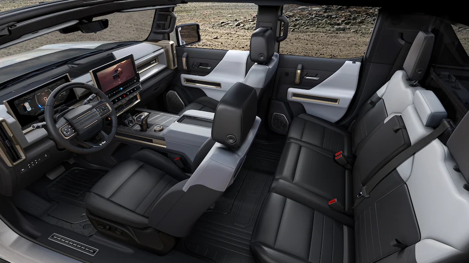 Dashboards and two rows of seats of the 2023 Hummer Pickup EV